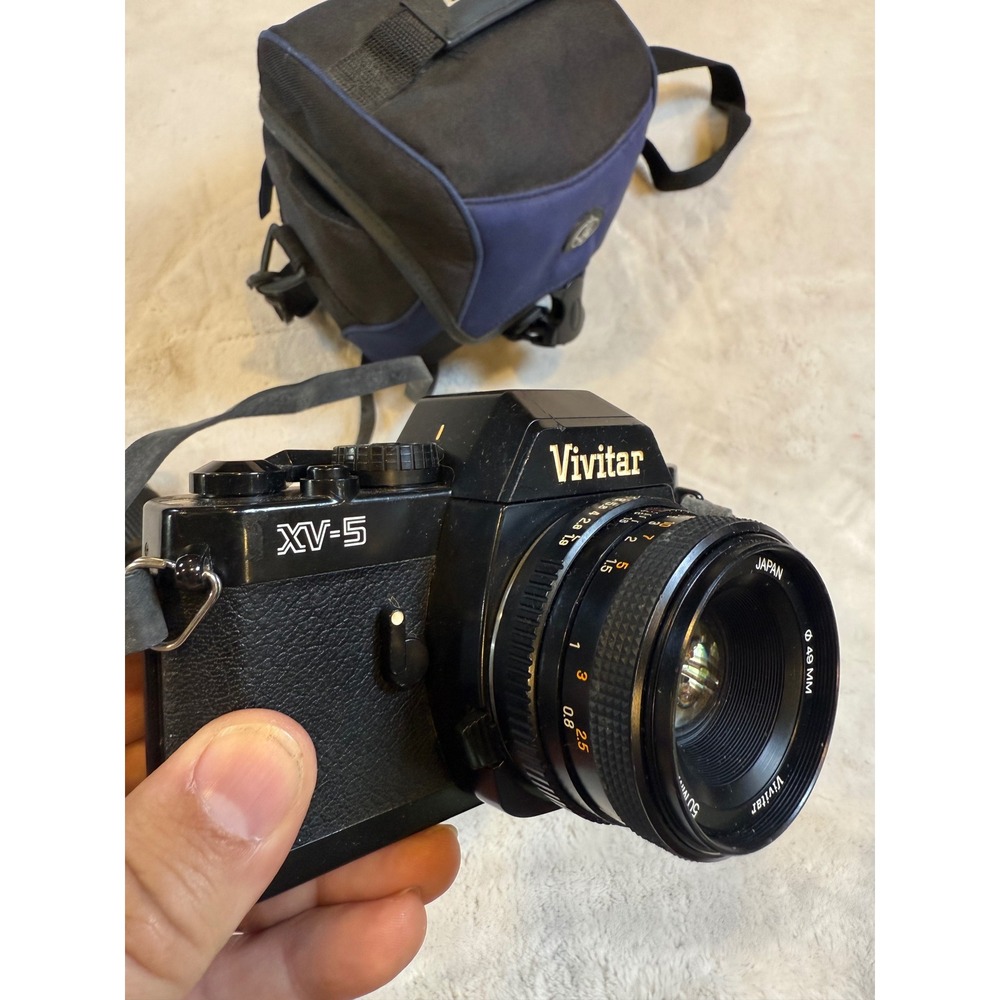 Vivitar XV-5 35mm SLR Film Camera Kit with 50mm 135mm Lenses Flash and Bag - Picture 6 of 9